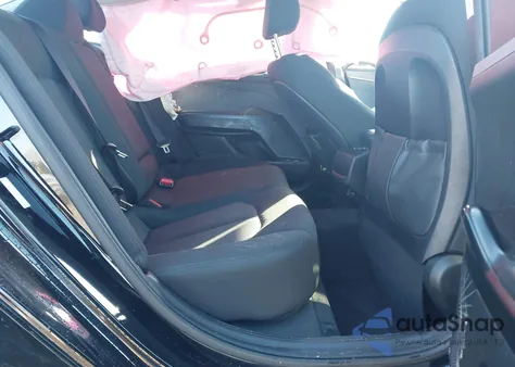 2022 Kia K5 Lxs z USA, uszkodzony, nr VIN 5XXG14J28NG136739